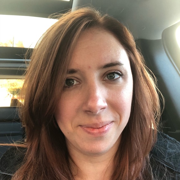 Meet your Posher, Pamela - Picture 1 of 1